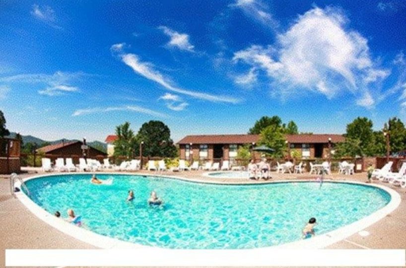 Oakmont Resort Pigeon Forge, TN outdoor pool