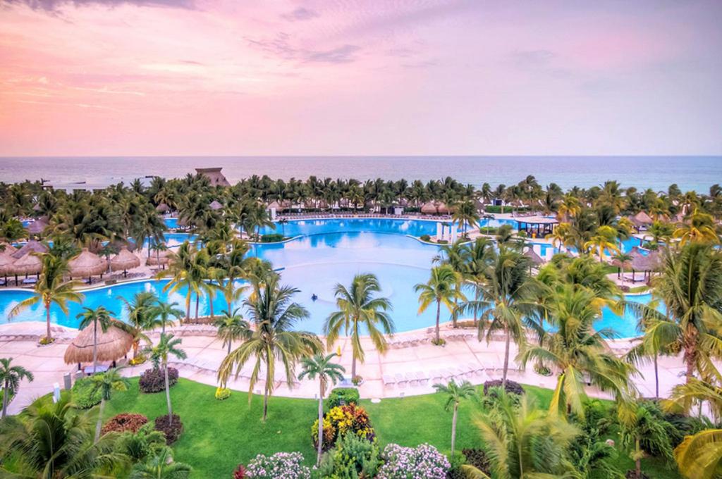 riviera maya resorts cancun